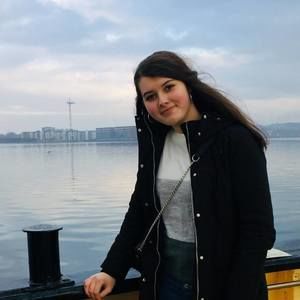 Meet your Posher, Veronica